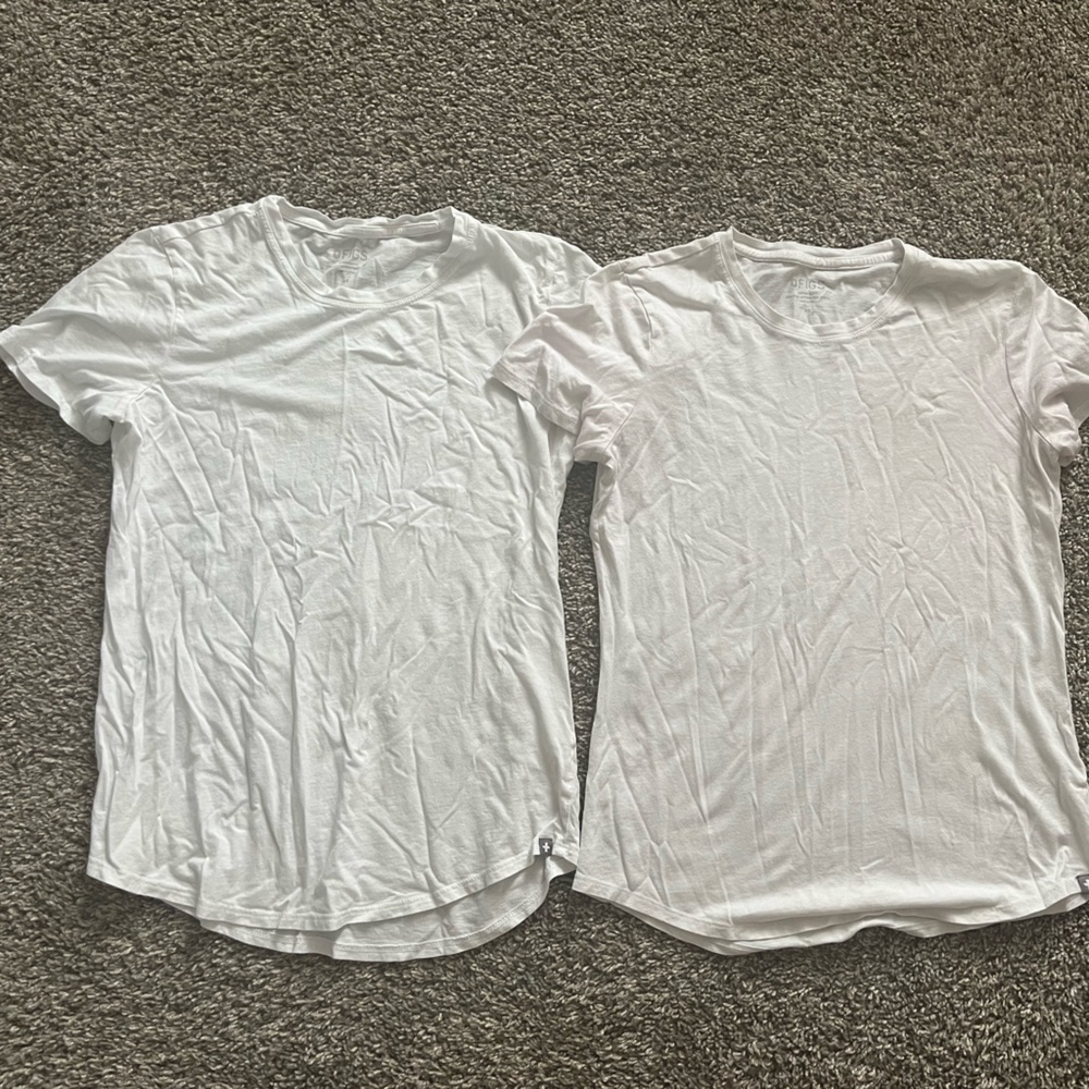 Two XS white super soft t-shirt.